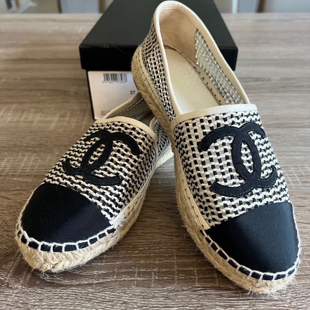Authentic Chanel espadrilles sz 37 - black & beige mesh